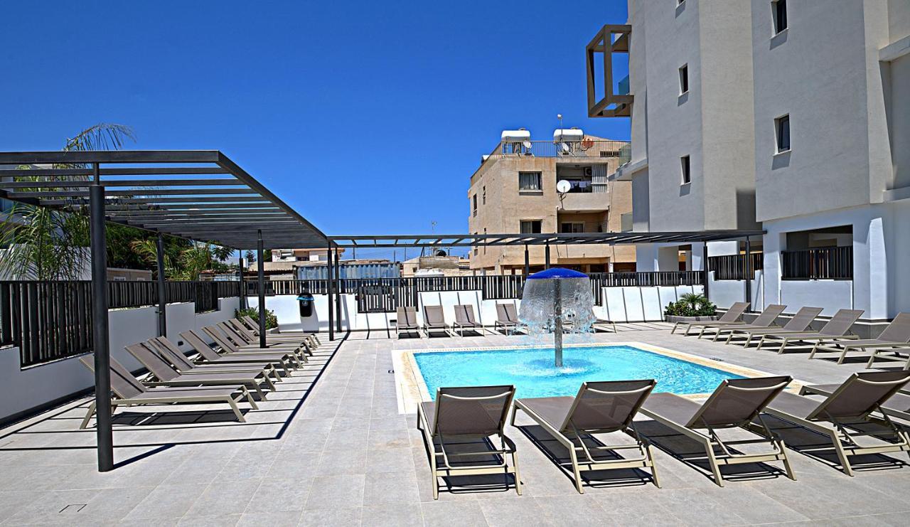 Golden Tree Apartment Paralímni Extérieur photo