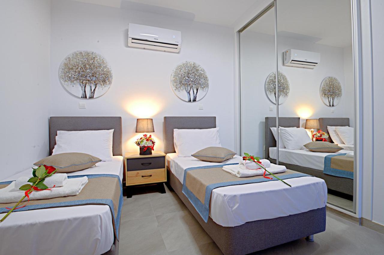 Golden Tree Apartment Paralímni Extérieur photo