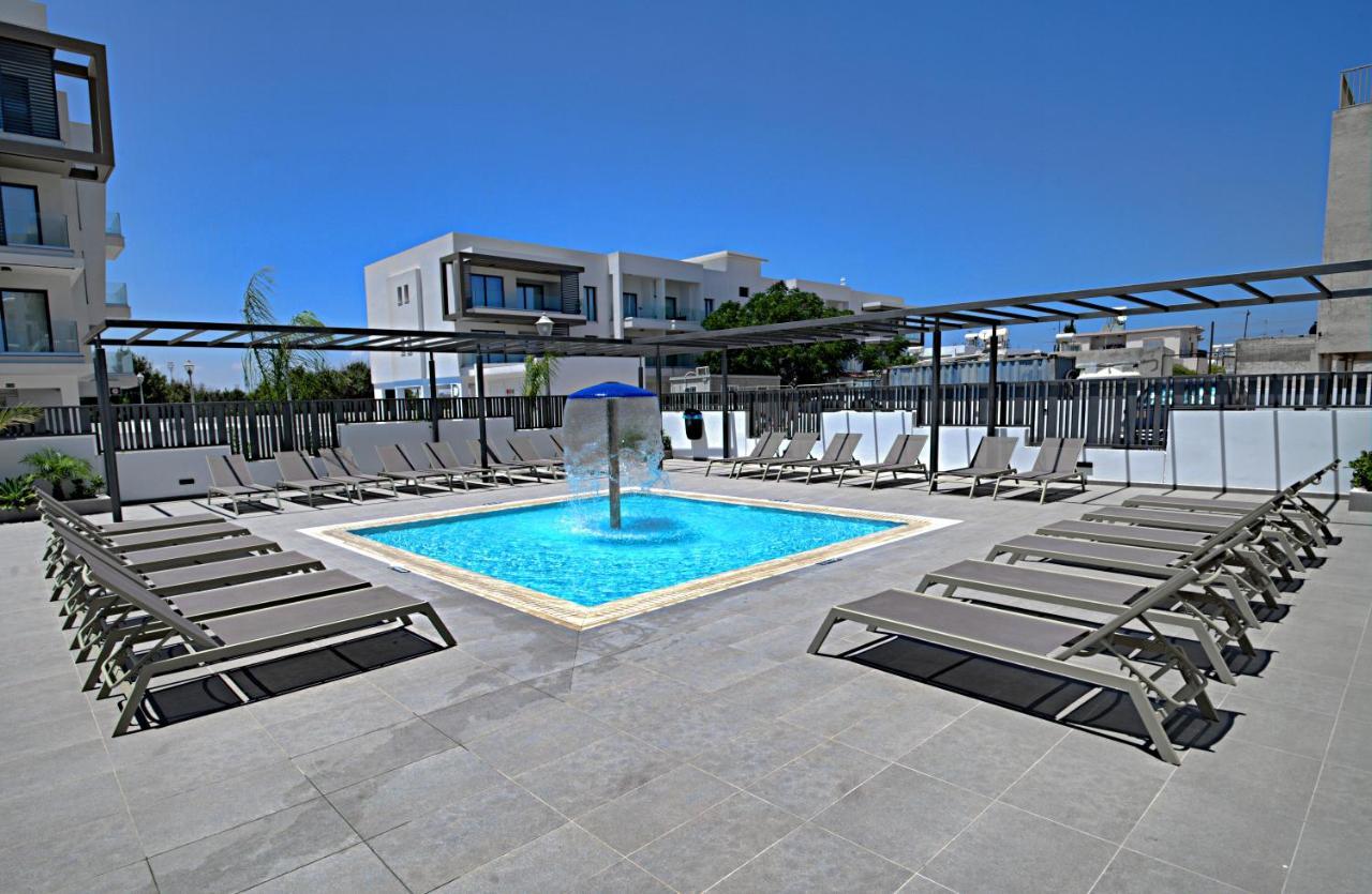 Golden Tree Apartment Paralímni Extérieur photo