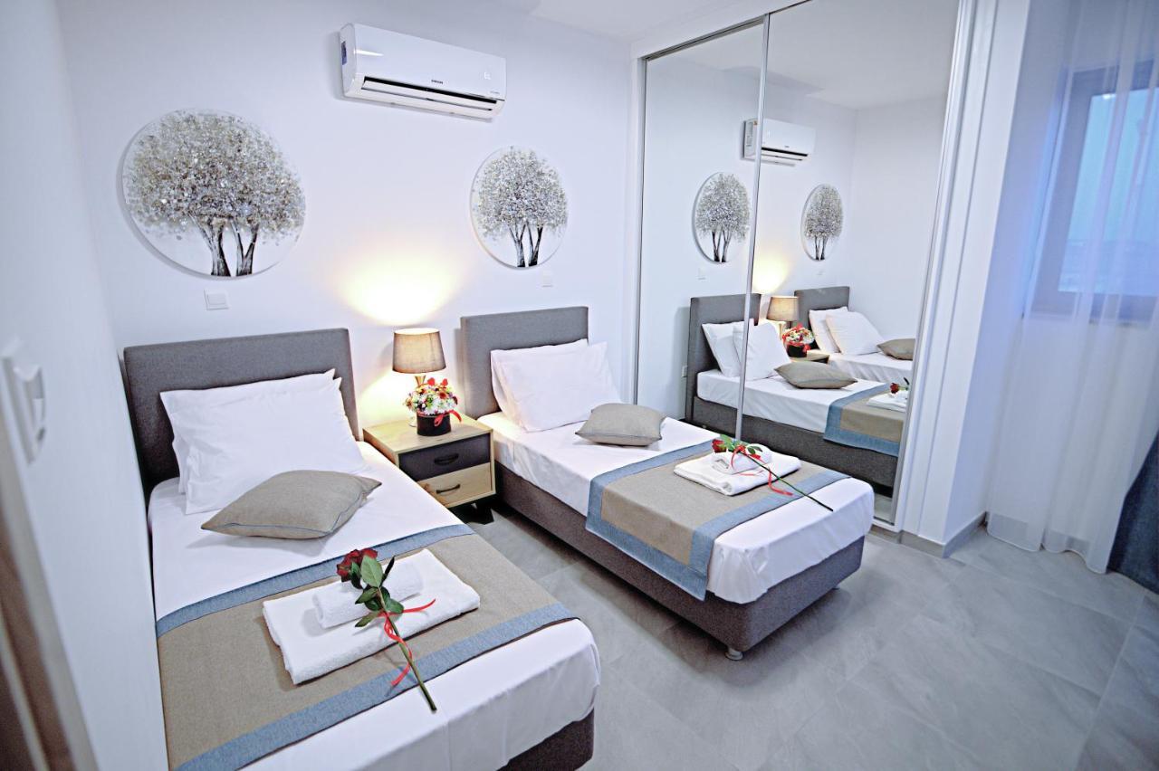 Golden Tree Apartment Paralímni Extérieur photo