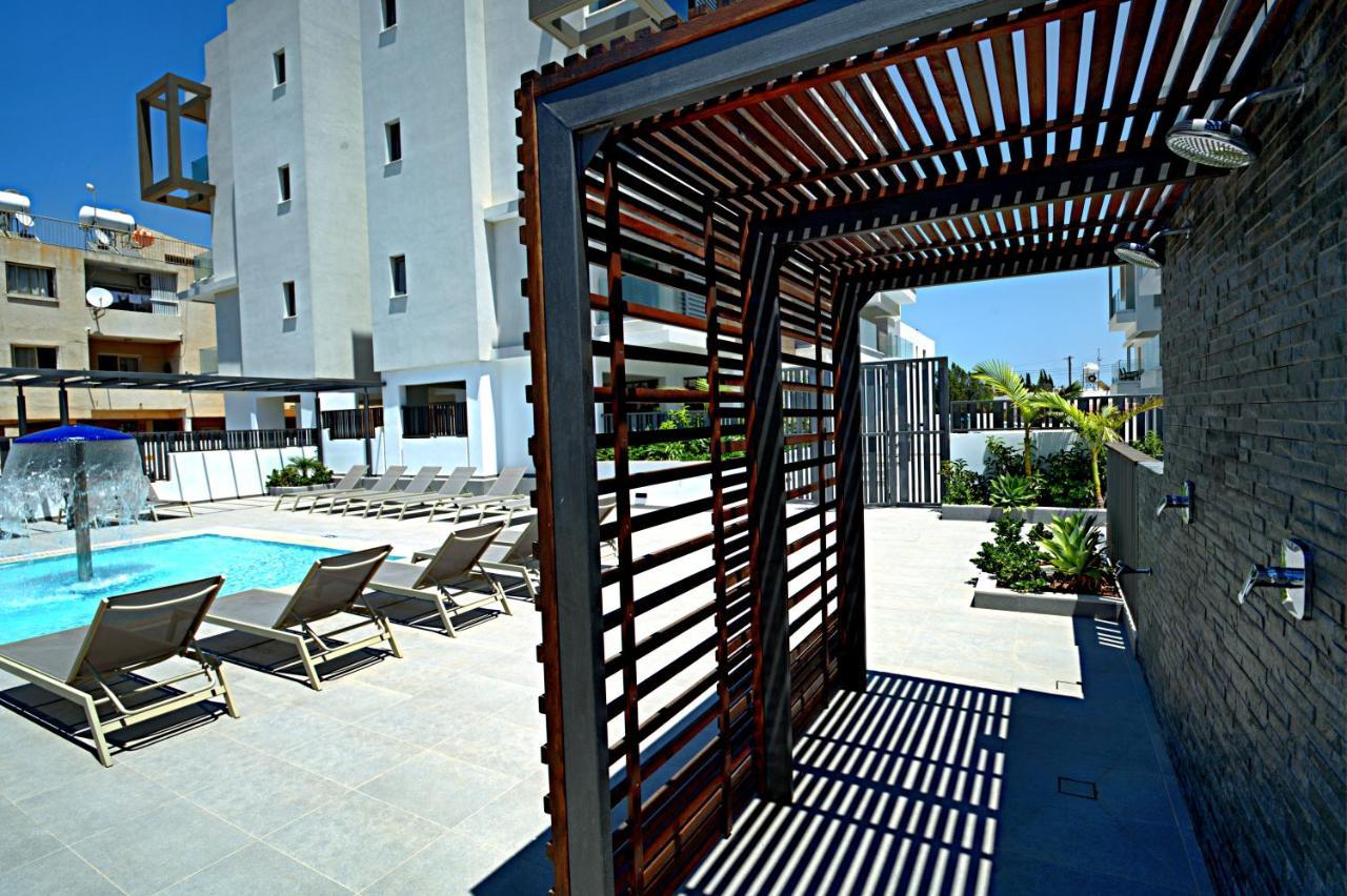 Golden Tree Apartment Paralímni Extérieur photo