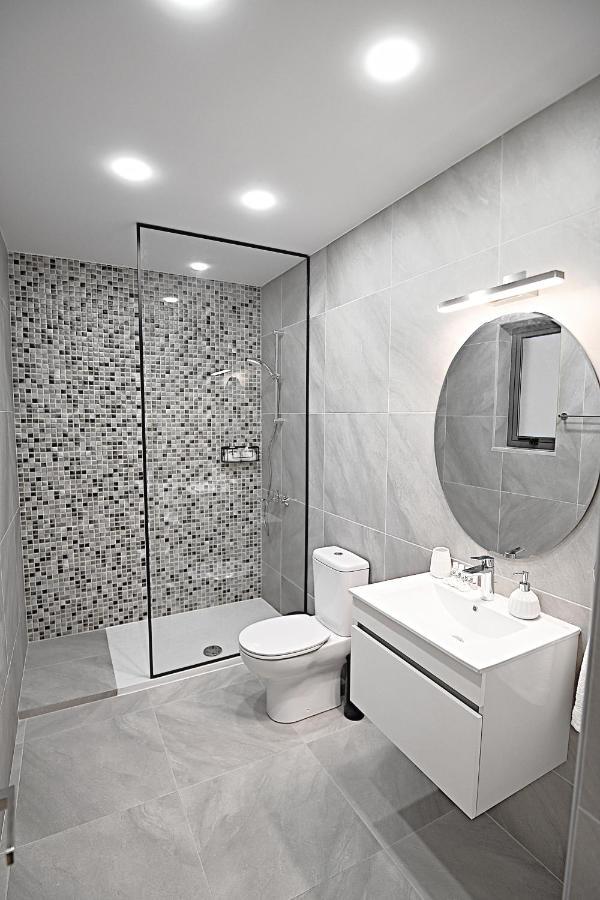 Golden Tree Apartment Paralímni Extérieur photo